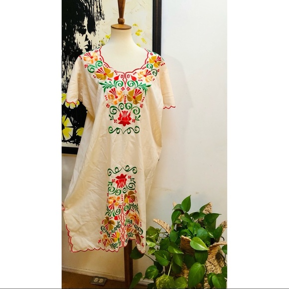 Vintage Dresses & Skirts - WOW! Stunning Vintage Embroidered Caftan